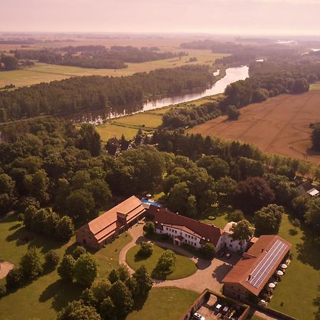 Relais & Chateaux Gutshaus Stolpe Stolpe an der Peene Exterior foto