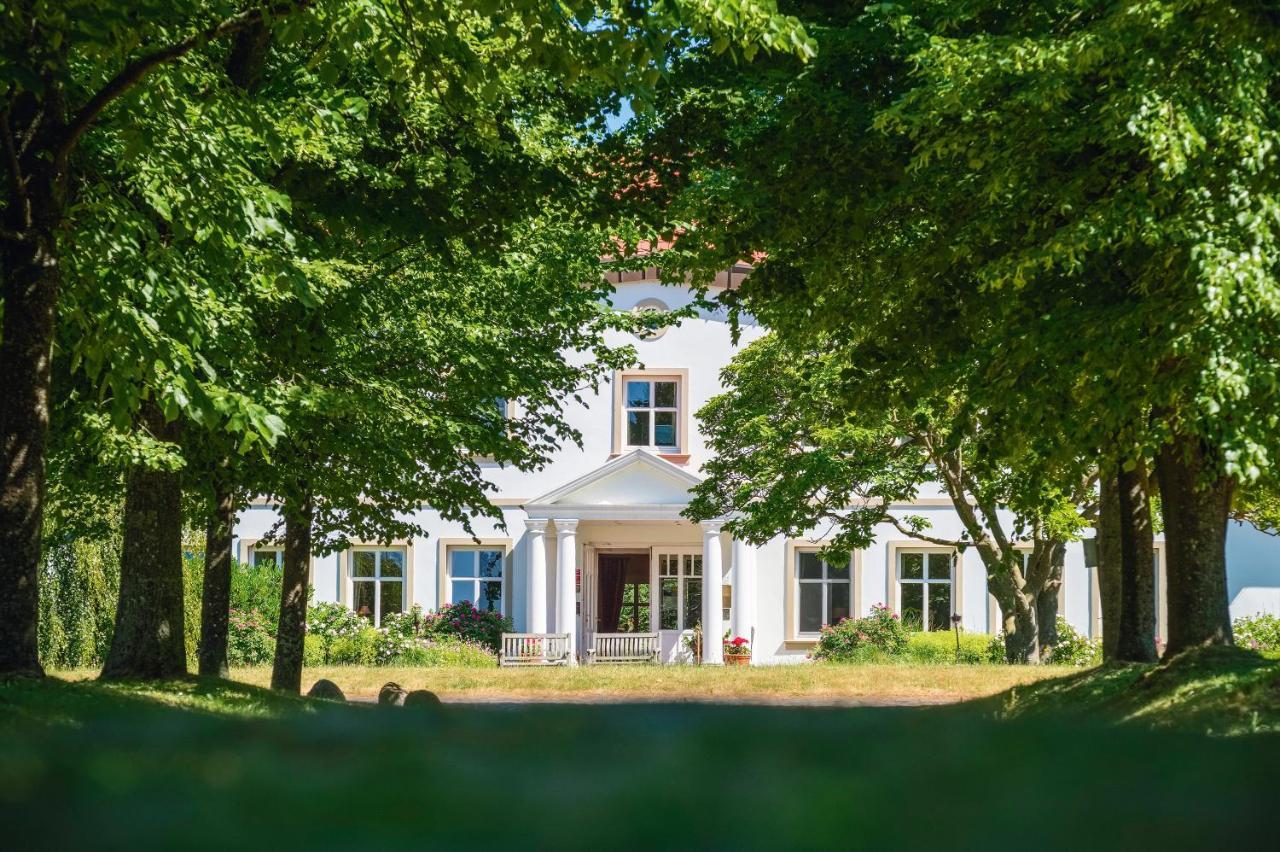 Hotel Relais & Chateaux Gutshaus Stolpe Stolpe an der Peene Exterior foto